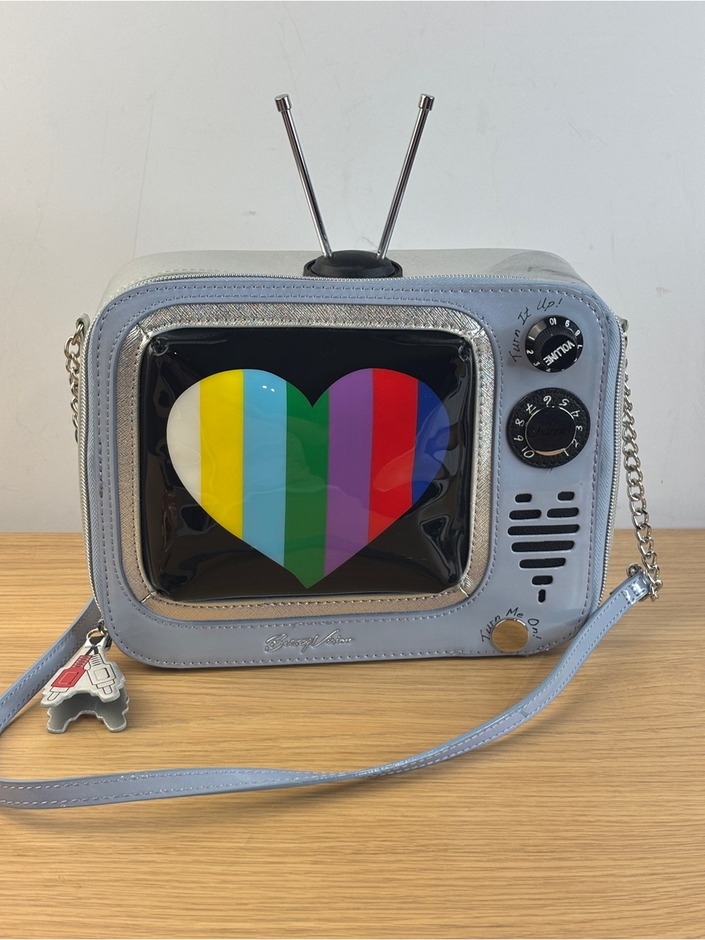 RARE Betsey Johnson Betsey Vision Vintage TV‎ Crossbody Bag
